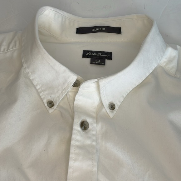 Eddie Bauer long sleeve white button down relaxed fit  shirt Men’s size L - Picture 4 of 15